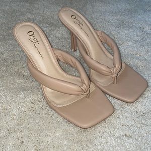 Olivia Ferguson Nude Heeled Sandal Size 8.5
